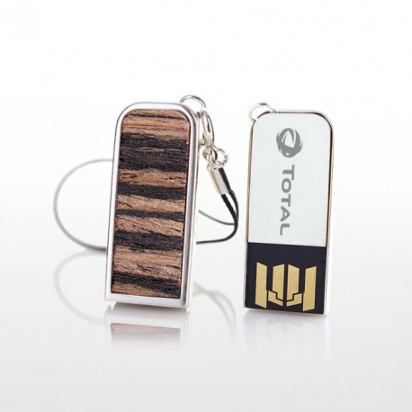 Pendrive ze srebra i drewna Teak.